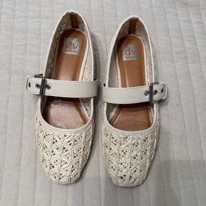 dv Dolce Vita raffia Mary Jane Flats size 9